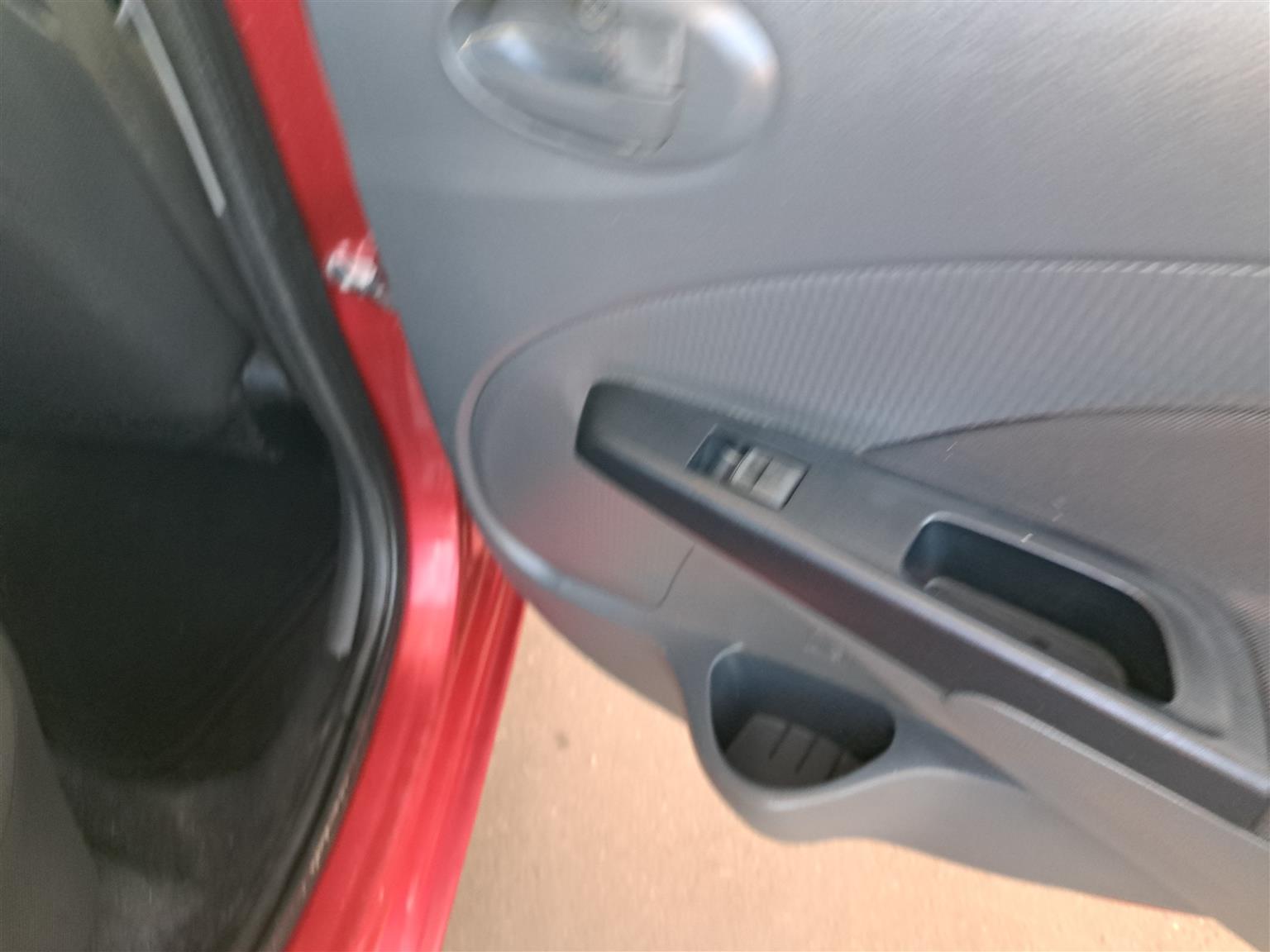 TOYOTA ETIOS 1.5 HATCH
