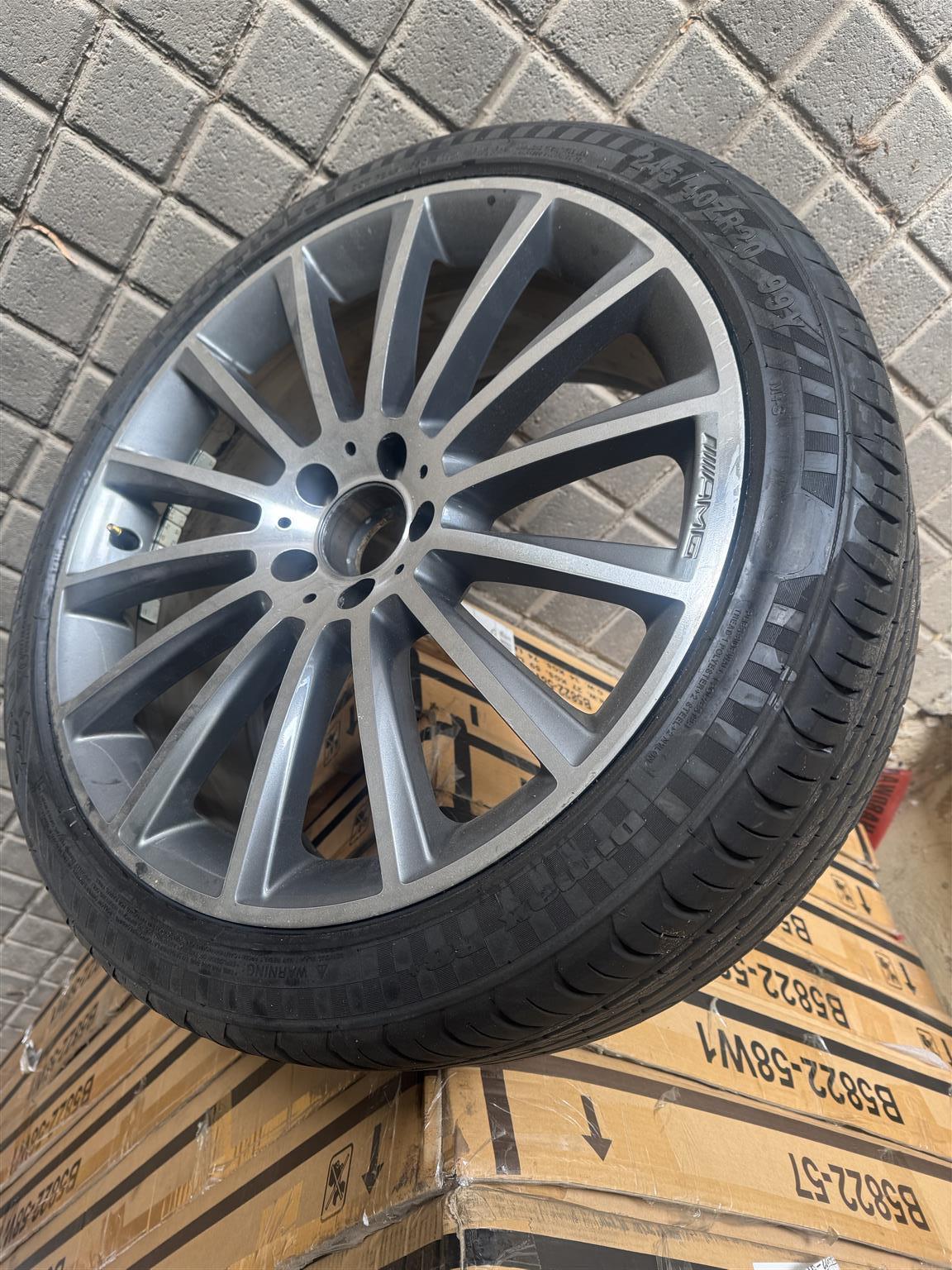 S Class Rim and Brand new tyre - Private Seller S Class Rim and Brand new tyre - Private Seller