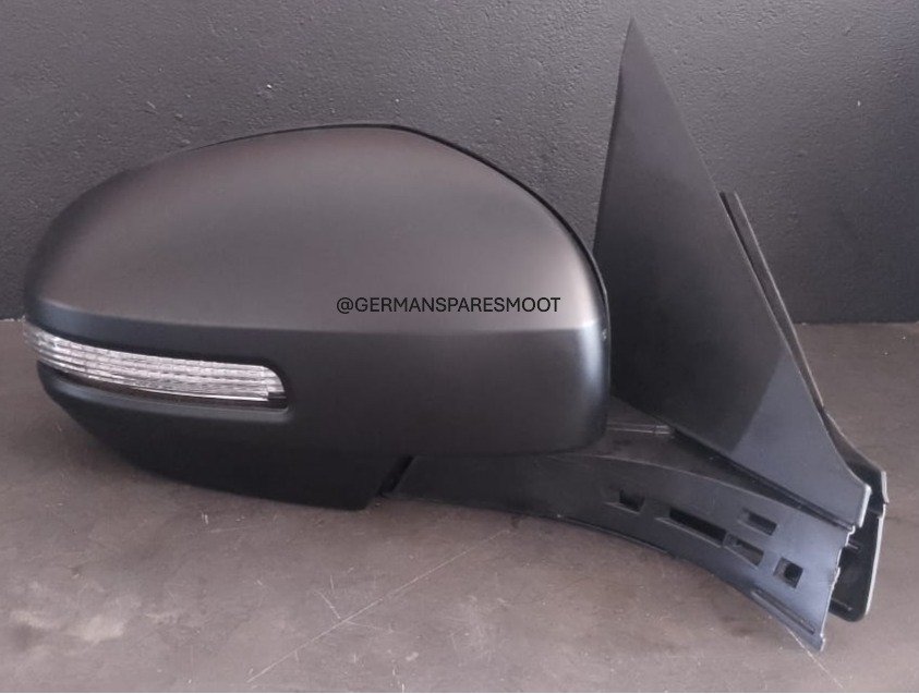 Suzuki Swift New R/S Door Mirror + Indicator - Private Seller