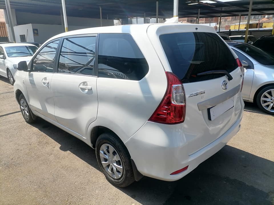 2021 Toyota Avanza 1.3sx seven seater services book