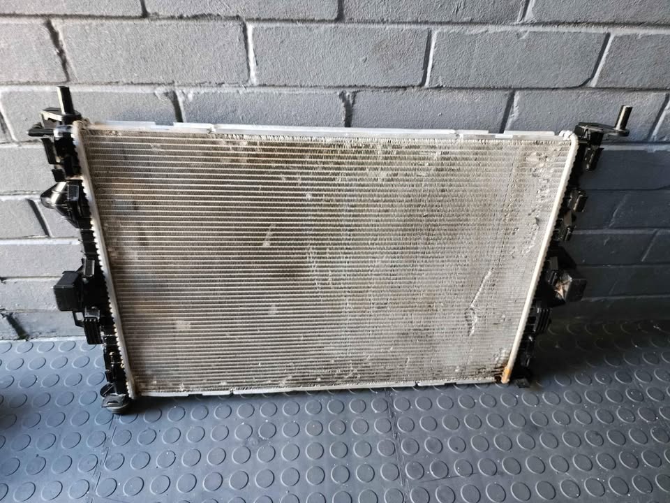 FORD FOCUS ST MK3 RADIATOR- OEM 2.0 ECOBOOST
