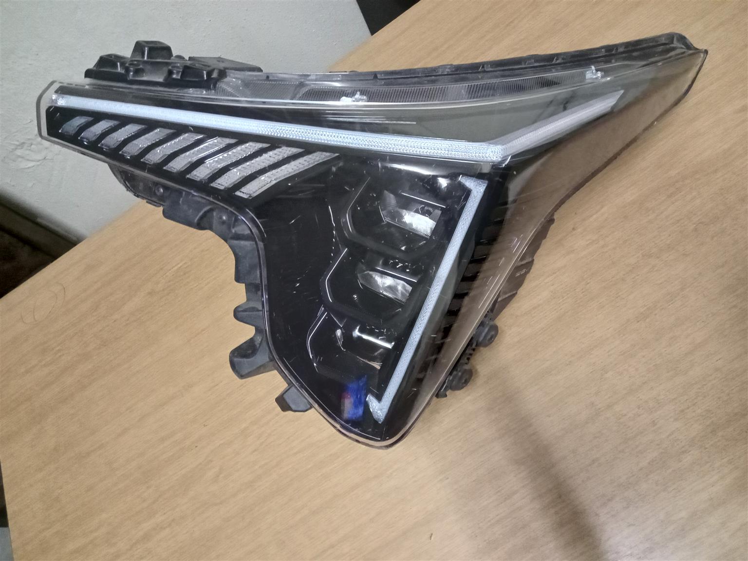 Kia Picanto headlight latest - Private Seller