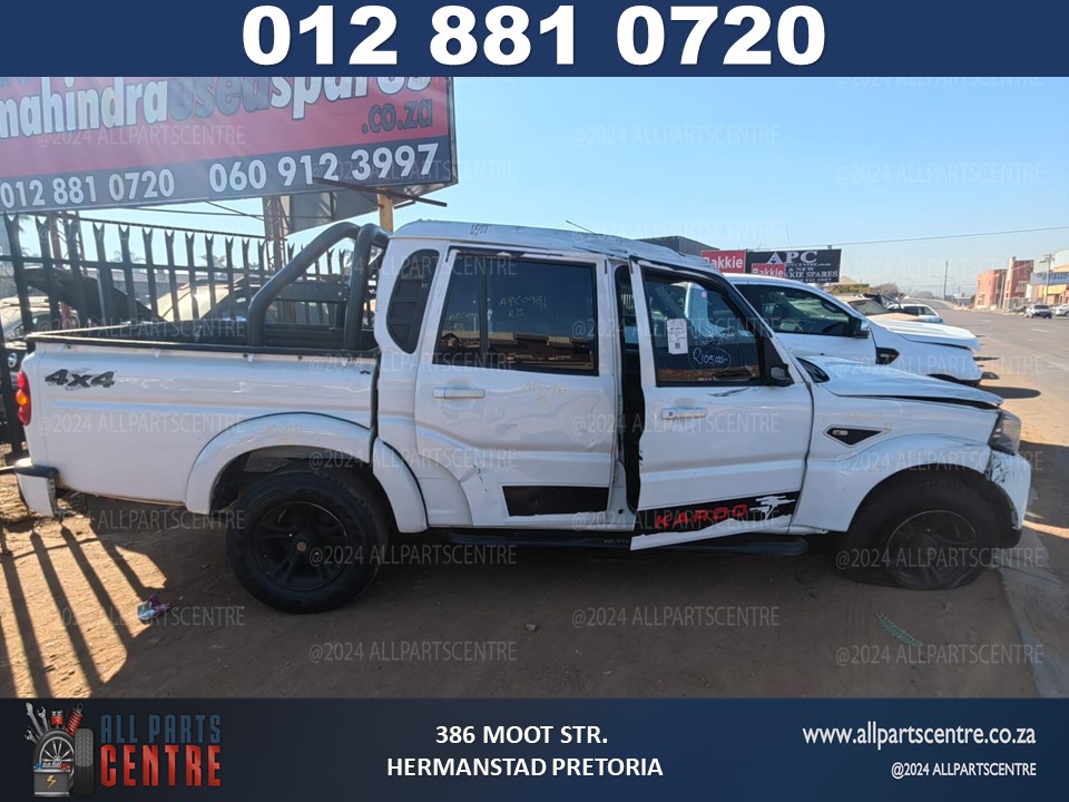 Mahindra Scorpio Karoo S6 2.2 4x4 stripping for spares