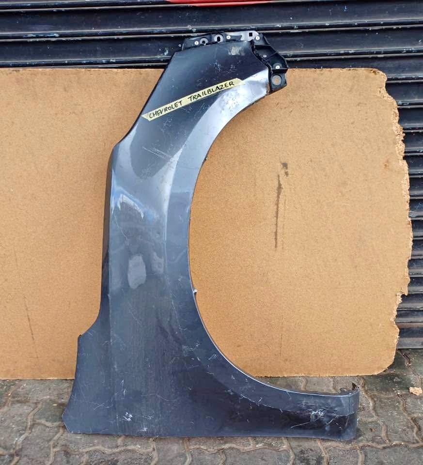 Chevrolet Trailblazer fender - Private Seller