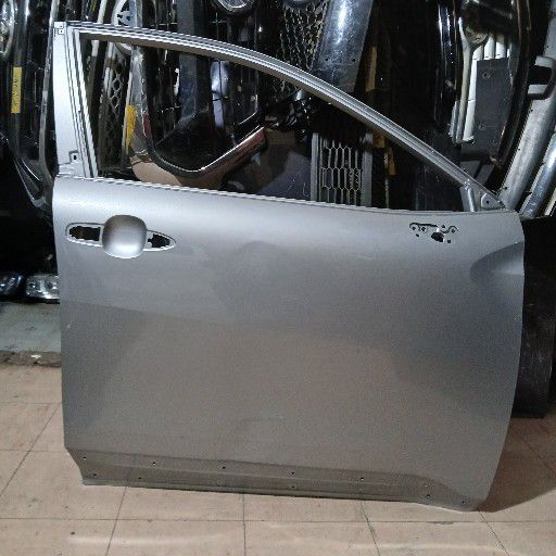 Toyota corolla cross door - Private Seller Toyota corolla cross door - Private Seller