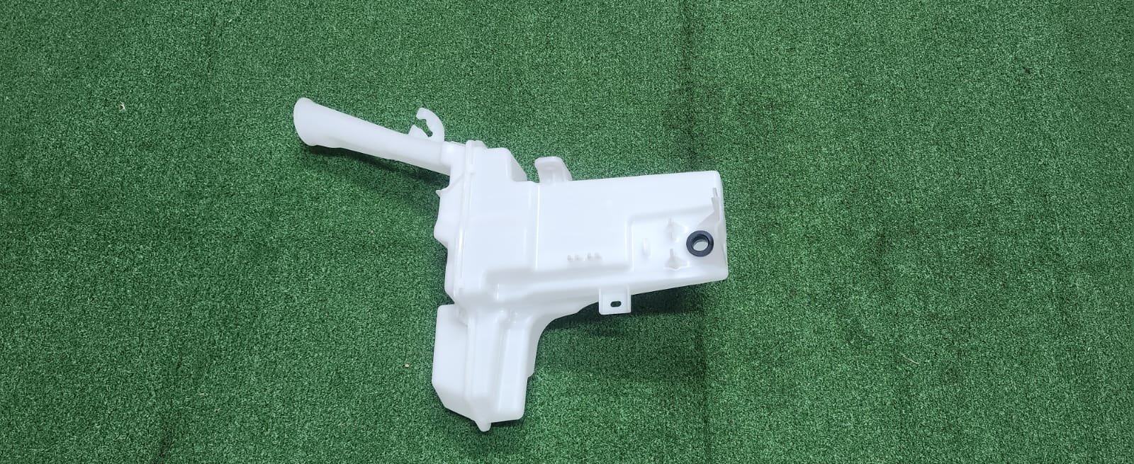 NEW KIA PICANTO WINDSCREEN WASHER BOTTLE - Private Seller