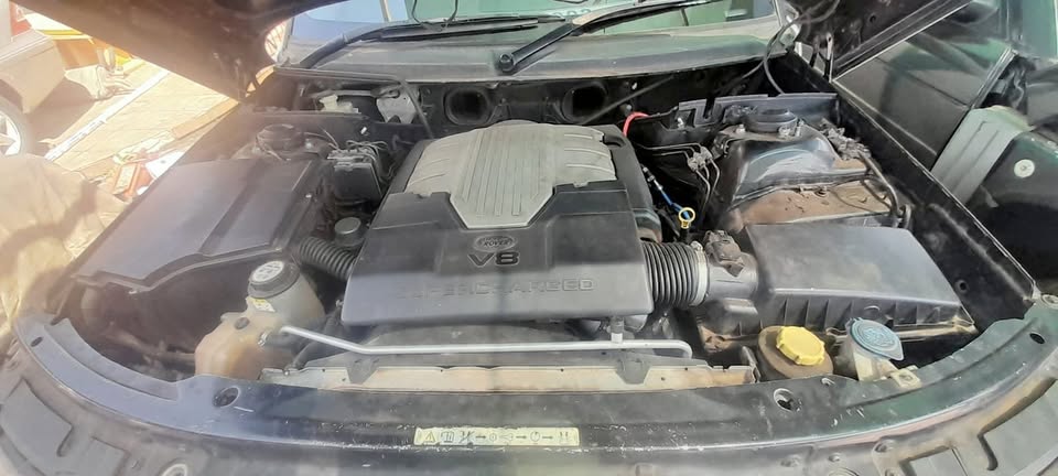 Range rover Vogue 4,2l supercharged engine - Private Seller