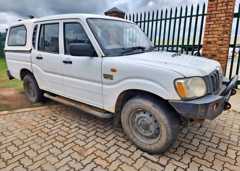 2014 Mahindra Scorpio 2.3 mHAWK Stripping For Spare Parts - Private Seller 2014 Mahindra Scorpio 2.3 mHAWK Stripping For Spare Parts - Private Seller