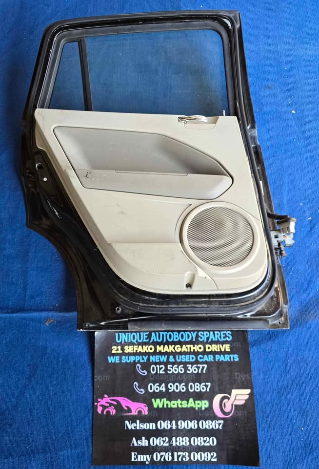 Dodge Caliber Left Rear Door Complete