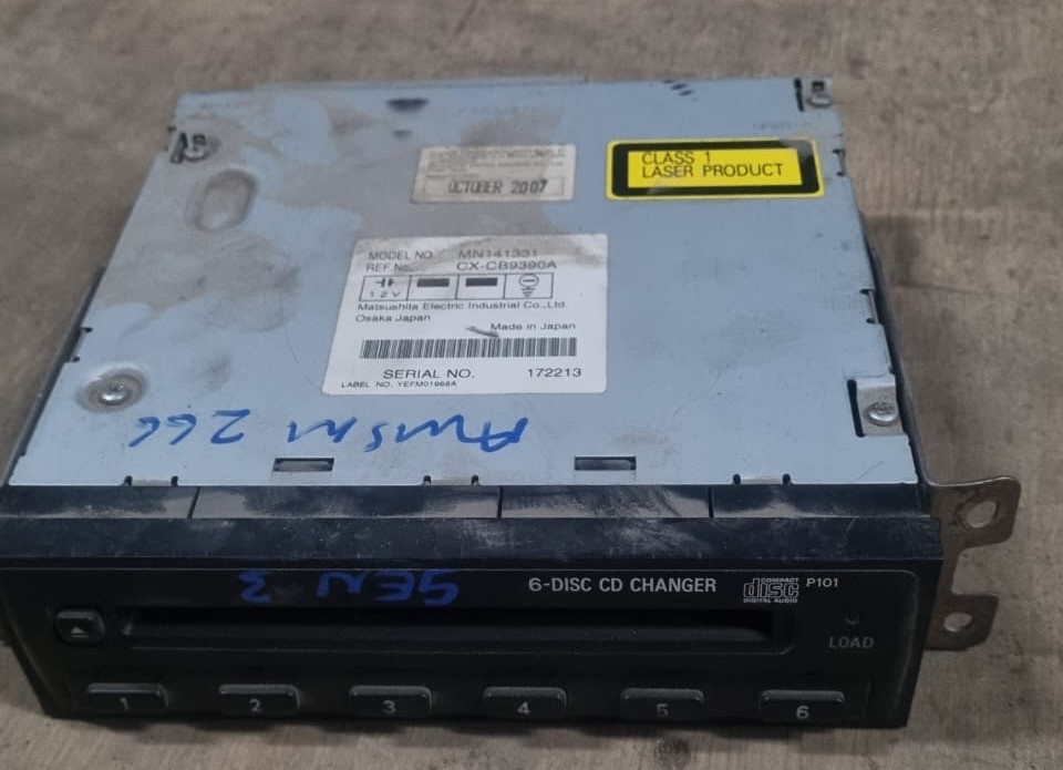 Used Mitsubishi Gen 3 Radio - Private Seller