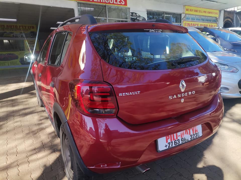 Used Renault Sandero Stepway 66kW turbo - Private Seller