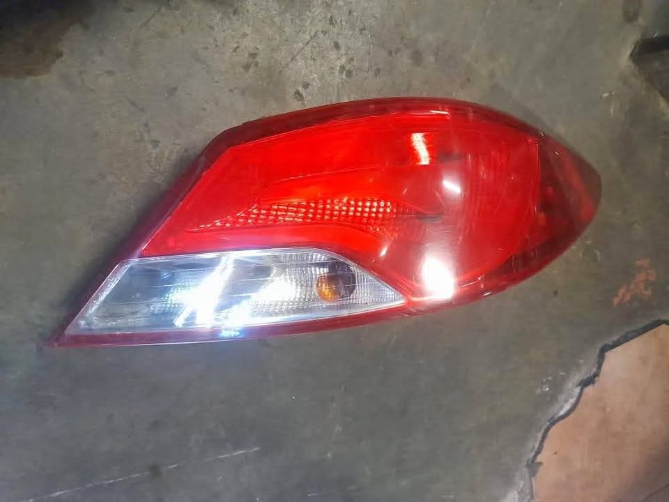 HYUNDAI ACCENT RIGHT TAILLIGHT AVAILABLE HYUNDAI ACCENT RIGHT TAILLIGHT AVAILABLE