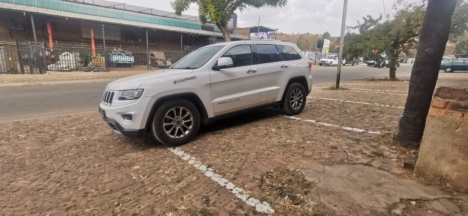 2014 Jeep Grand Cherokee 3.0 WK2 Body Parts For Sale - Private Seller 2014 Jeep Grand Cherokee 3.0 WK2 Body Parts For Sale - Private Seller