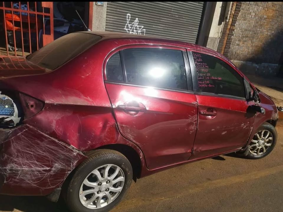 Honda amaze stripping for spares - Private Seller