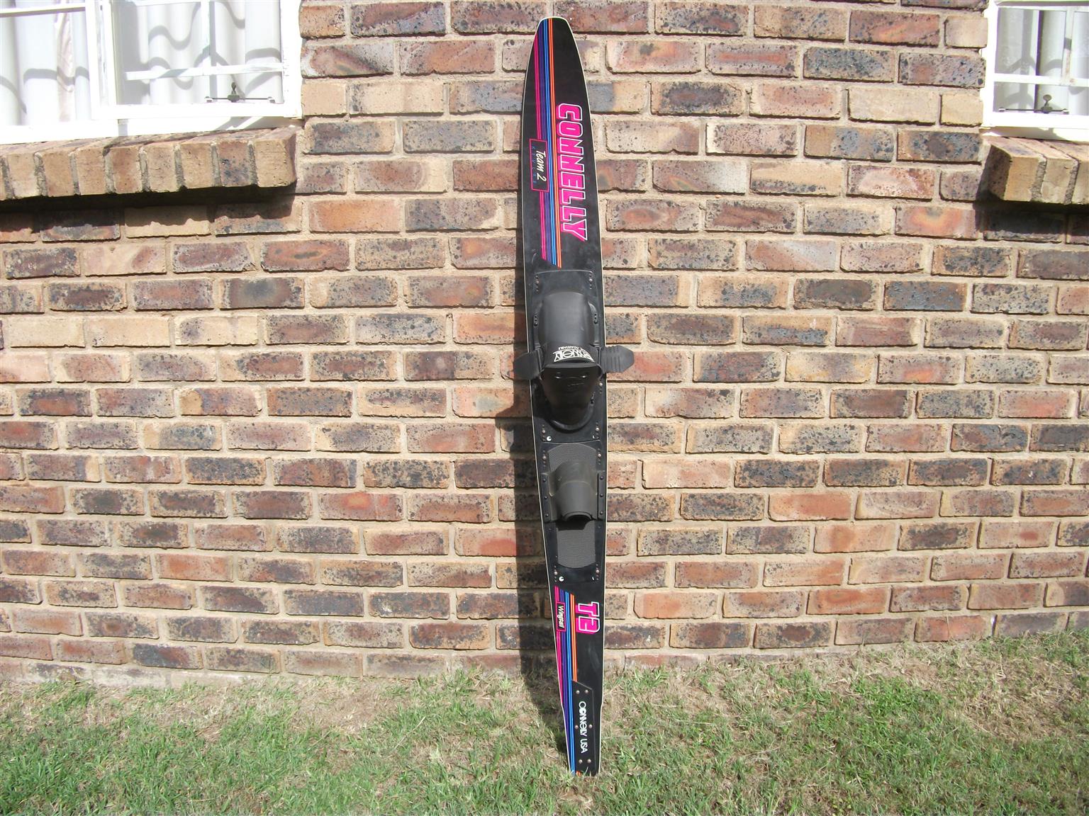 CONNELLY Slalom water ski
