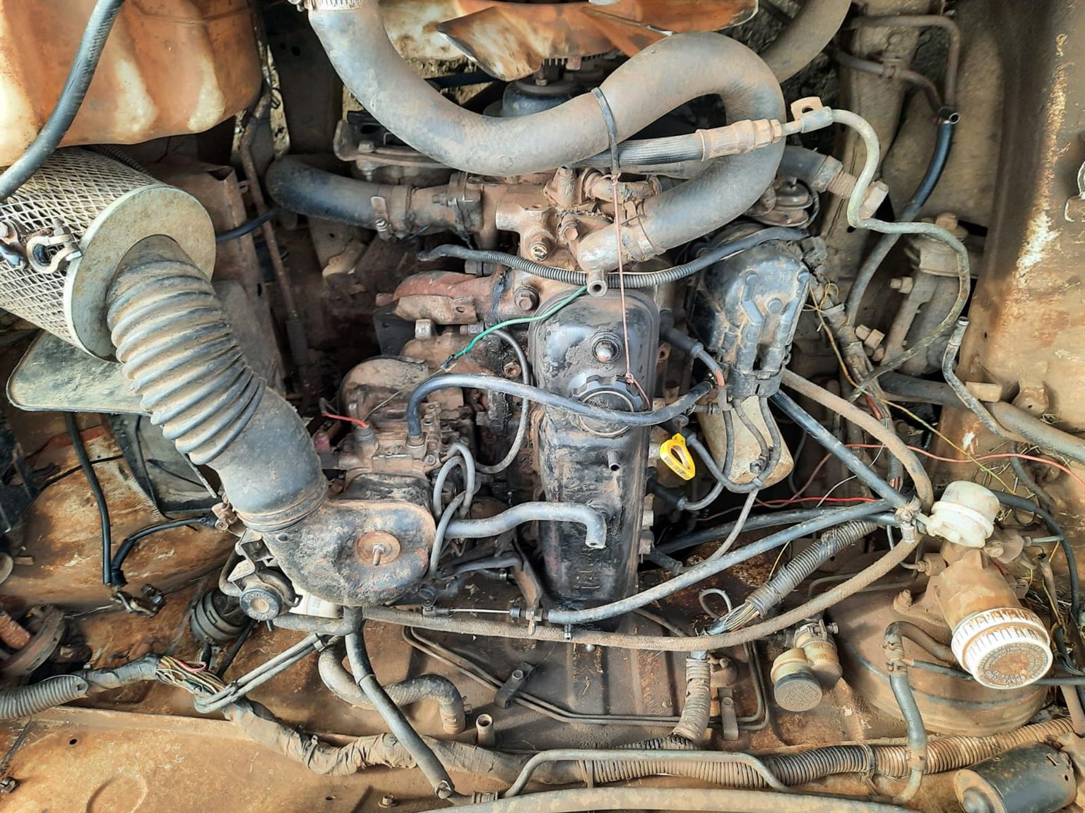 2000 Mitsubishi Coly 4y - Stripping for spares.