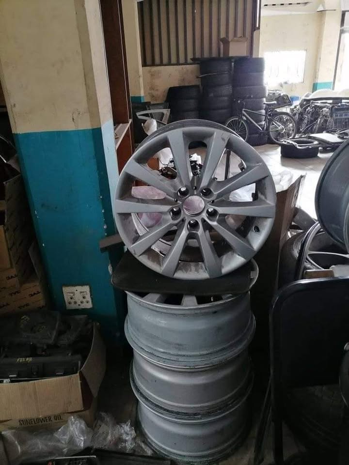 Bmw F 10 Original set of rims 18inch - Private Seller