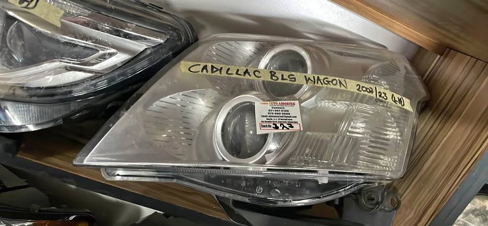 Cadillac BLS Wagon 2007-2023 left headlight - Private Seller Cadillac BLS Wagon 2007-2023 left headlight - Private Seller