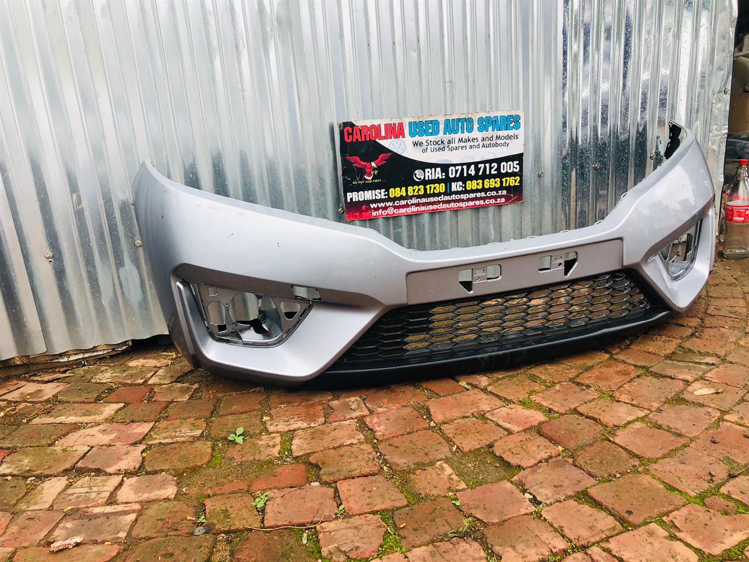 Honda Jazz front bumper and bumper grill - Private Seller Honda Jazz front bumper and bumper grill - Private Seller