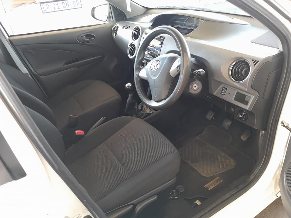 2019 TOYOTA ETIOS 1.5 SEDAN MANUAL