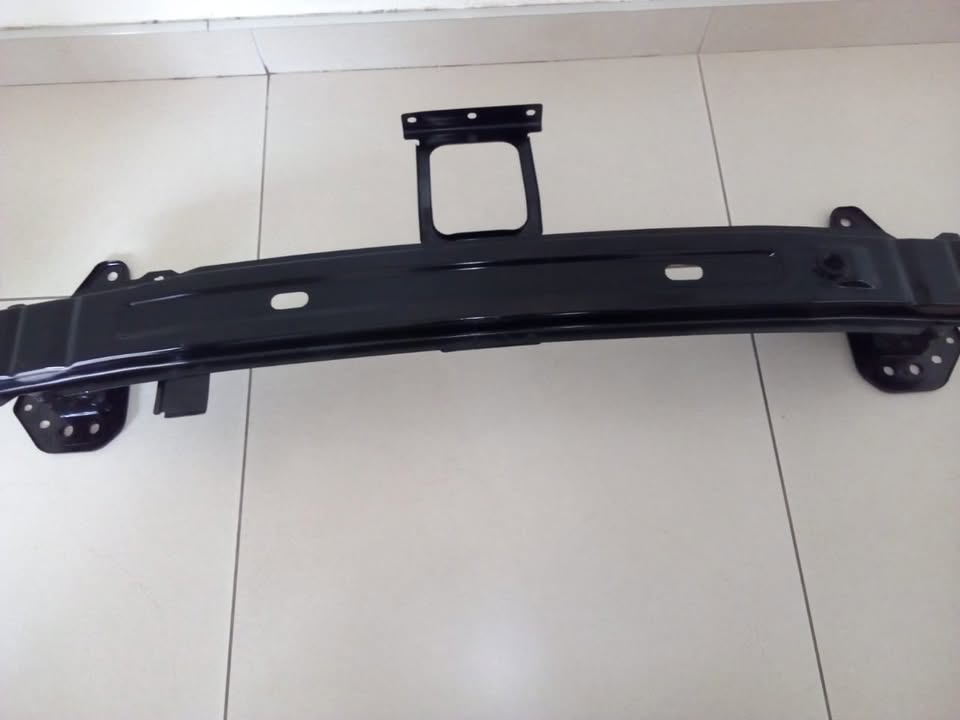 HYUNDAI I20 PRE FACELIFT 2009/12 BRAND NEW FRONT BUMPER REINFORCEMENT