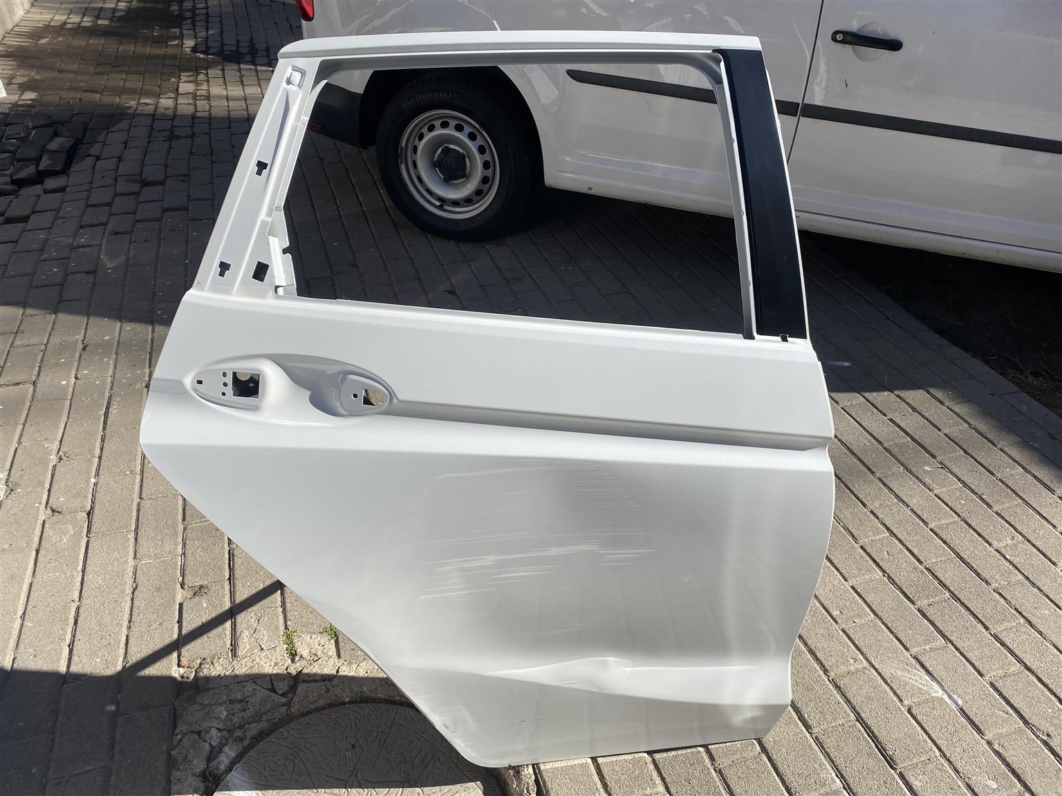 2020 HONDA JAZZ RIGHT REAR DOOR SHELL FOR SALE. IN PRISTINE CONDITION - Private Seller 2020 HONDA JAZZ RIGHT REAR DOOR SHELL FOR SALE. IN PRISTINE CONDITION - Private Seller