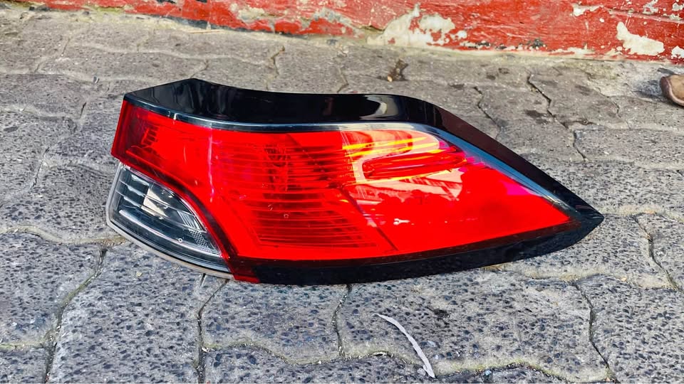 Toyota Corolla Cross taillight - Private Seller Toyota Corolla Cross taillight - Private Seller