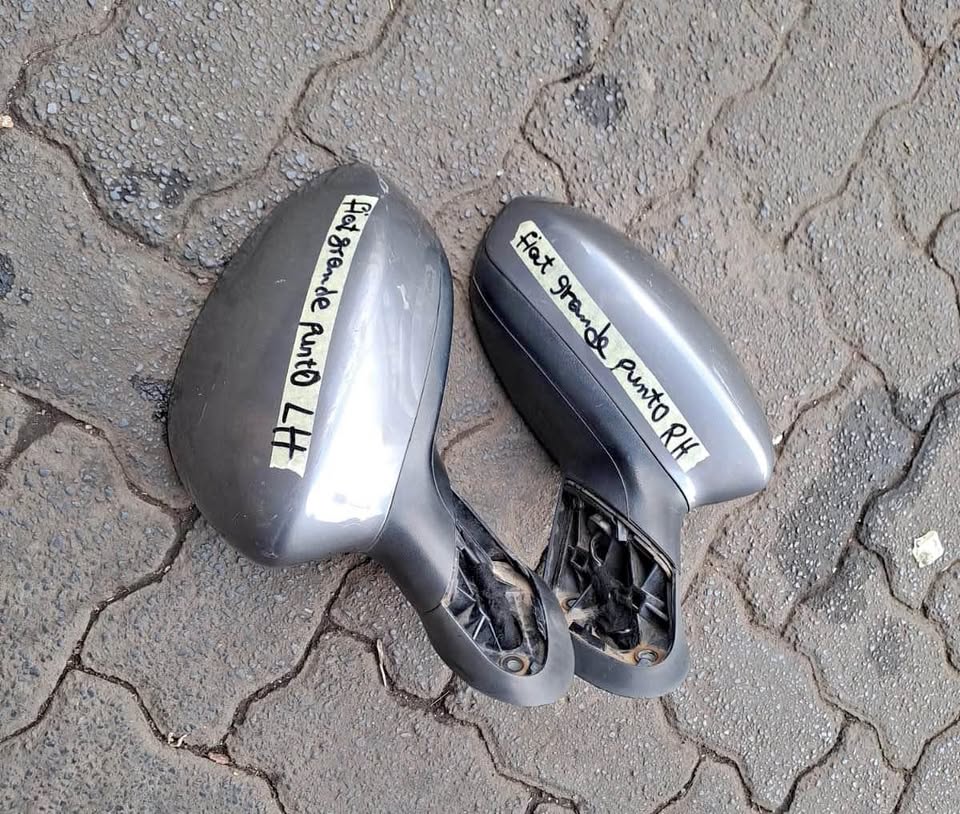 Fiat Punto side mirrors - Private Seller Fiat Punto side mirrors - Private Seller