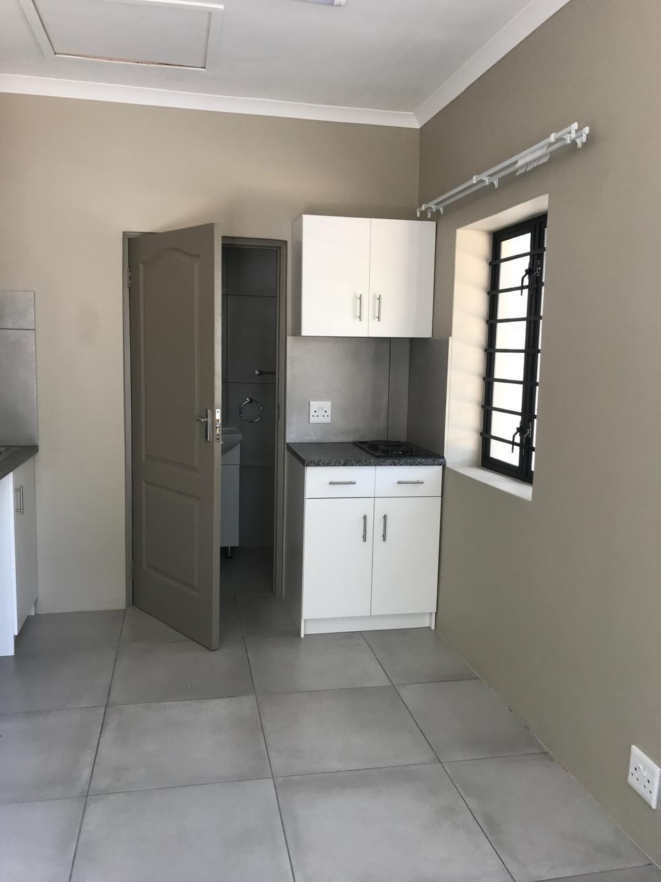 Bachelor Flat to rent from 1 June 2024(Durbanville) Junk Mail