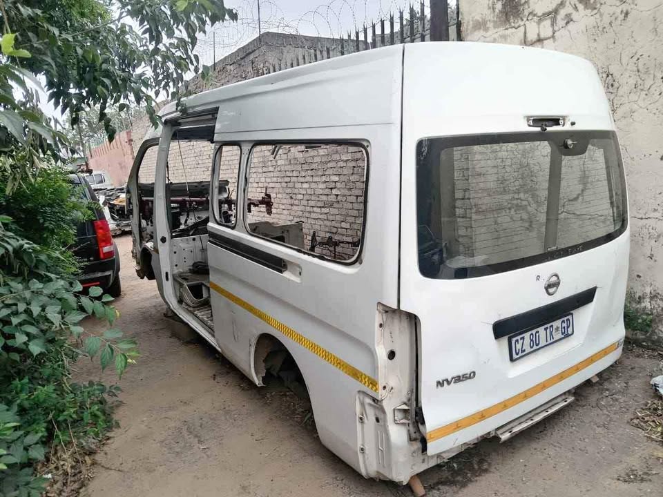 Nissan nv350 qr25 Stripping For Spares