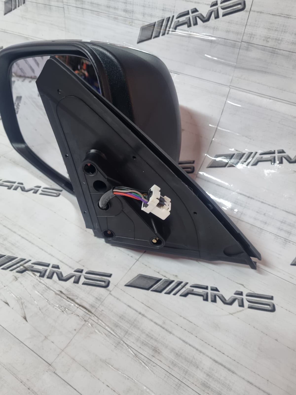 Brand-New Mitsubishi Triton Door Mirror with Indicator - Private Seller