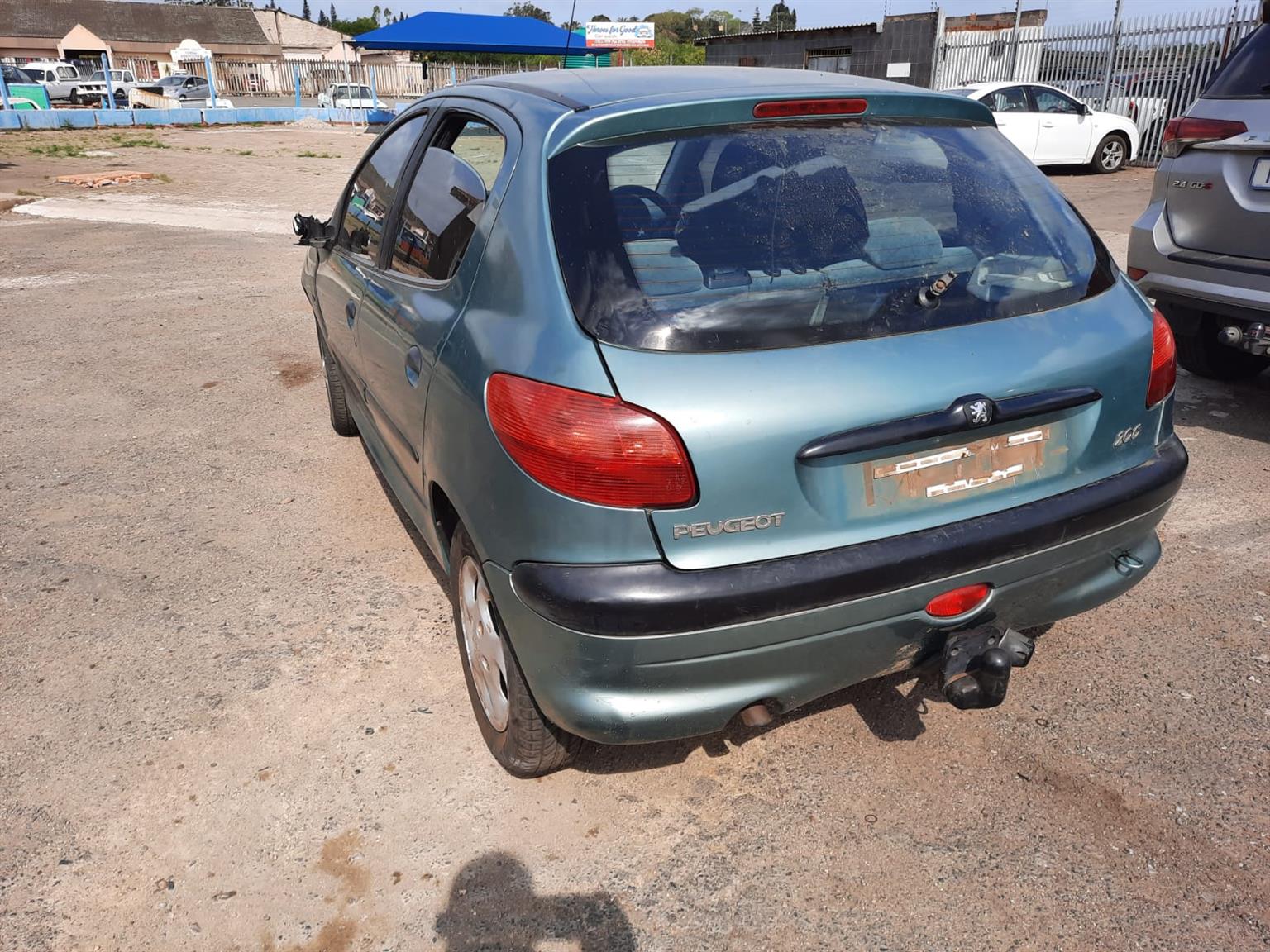 2002 Peugeot 206 1.4 16v – Stripping for Spares 2002 Peugeot 206 1.4 16v – Stripping for Spares