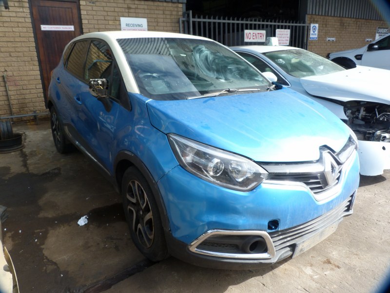 Renault Captur 1.2 TCe Expression AT Blue - 2016 STRIPPING FOR SPARES - Private Seller Renault Captur 1.2 TCe Expression AT Blue - 2016 STRIPPING FOR SPARES - Private Seller