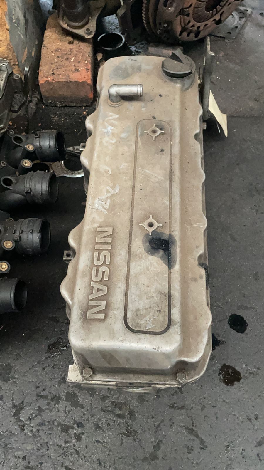 NISSAN NA20 COMPLETE CYLINDER HEAD NISSAN NA20 COMPLETE CYLINDER HEAD