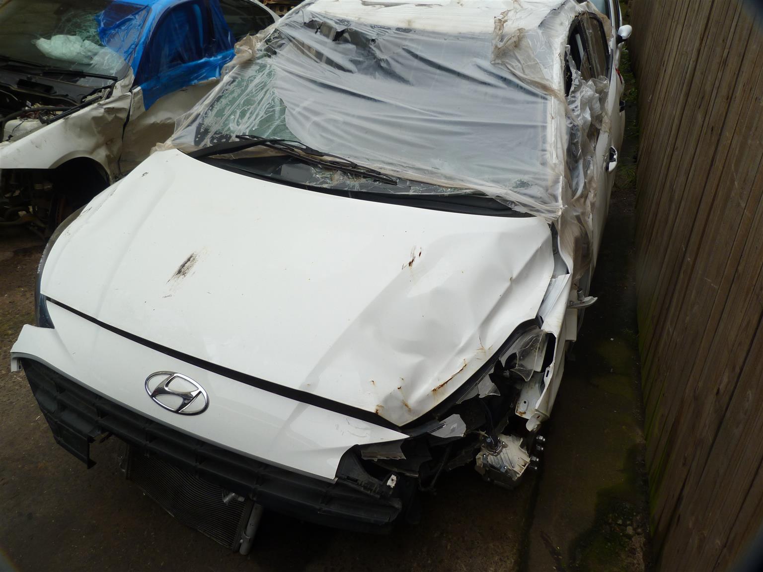 White Hyundai Grand i10 1.0 Fluid - 2021 - Private Seller White Hyundai Grand i10 1.0 Fluid - 2021 - Private Seller