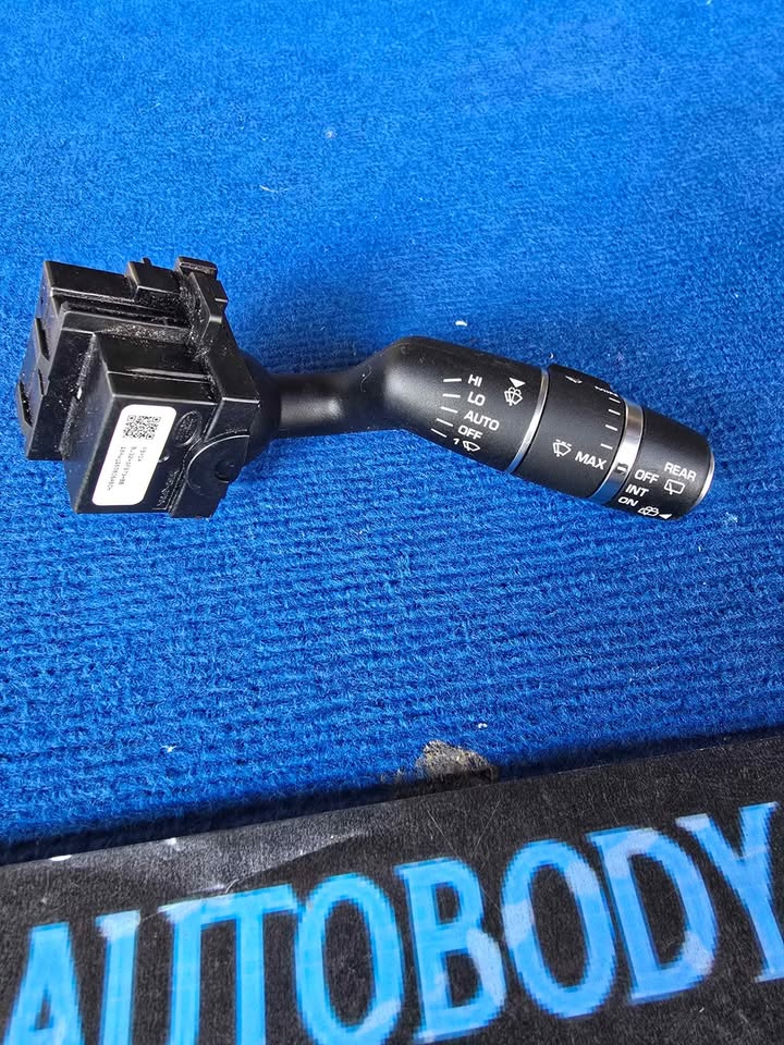 Land Rover Discovery Sport Wiper Indicator Handle - Private Seller