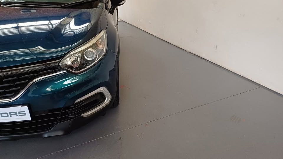 2018 RENUALT CAPTUR 900T BLAZE 5DR