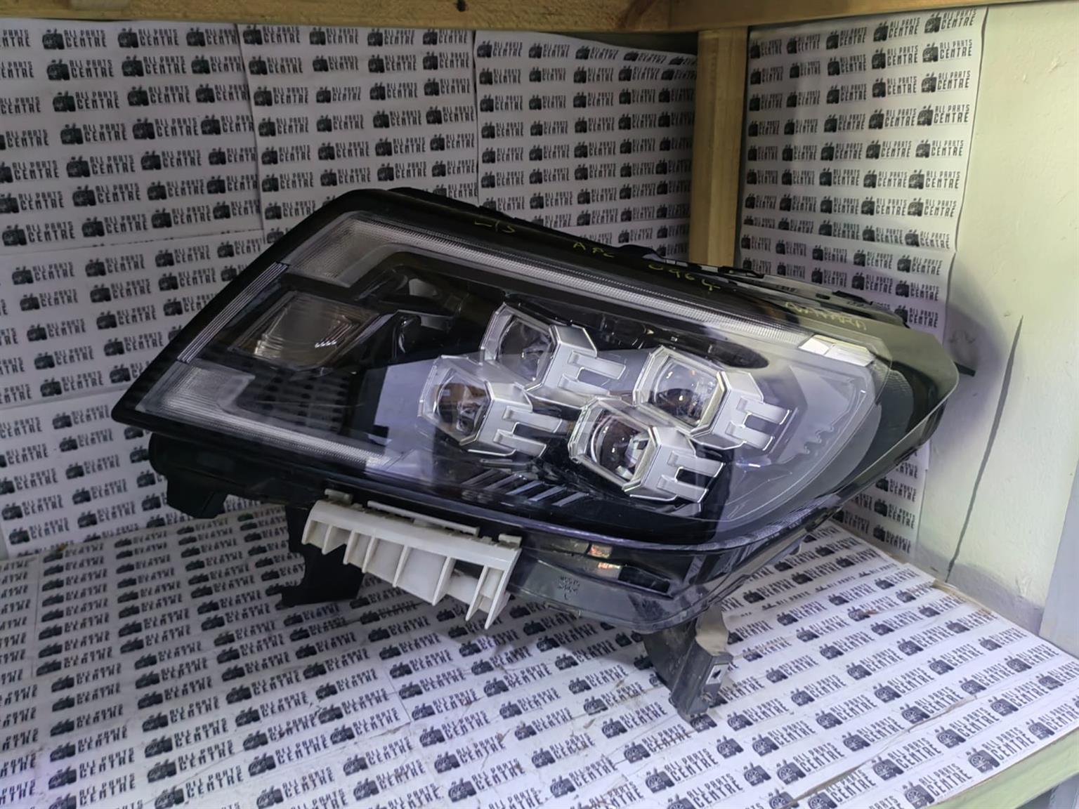 Nissan Navara D23 left headlight for sale used Nissan Navara D23 left headlight for sale used