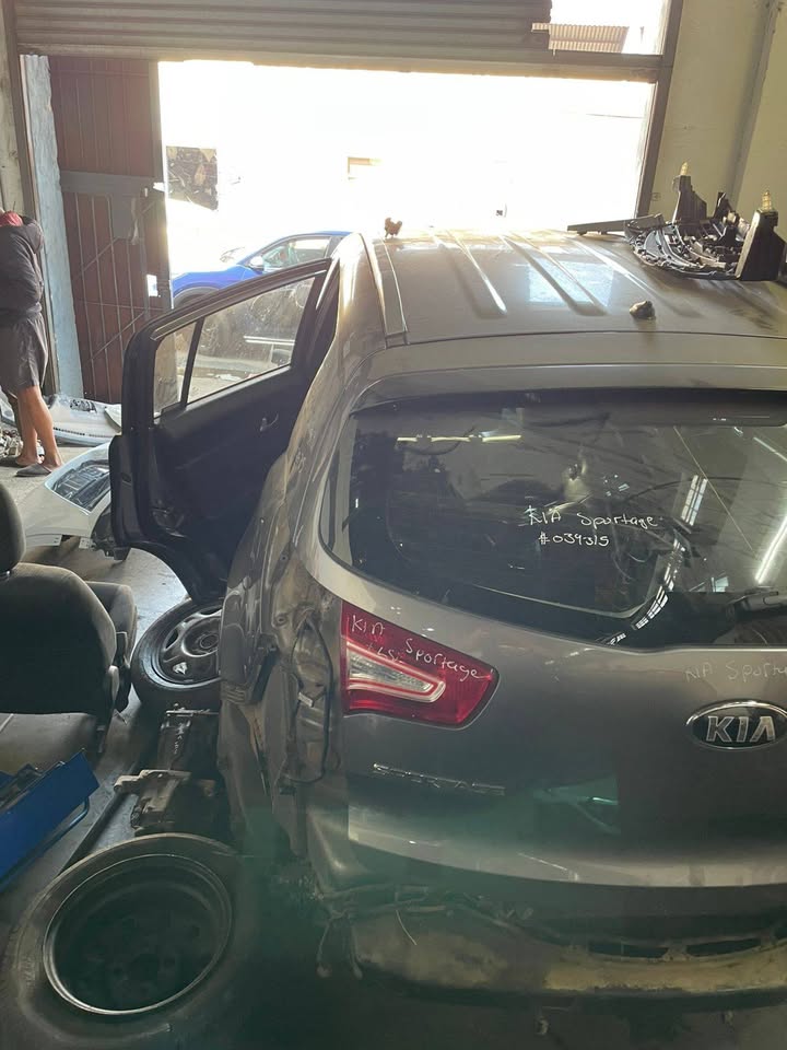 Kia spottage stripping for spares - Private Seller Kia spottage stripping for spares - Private Seller