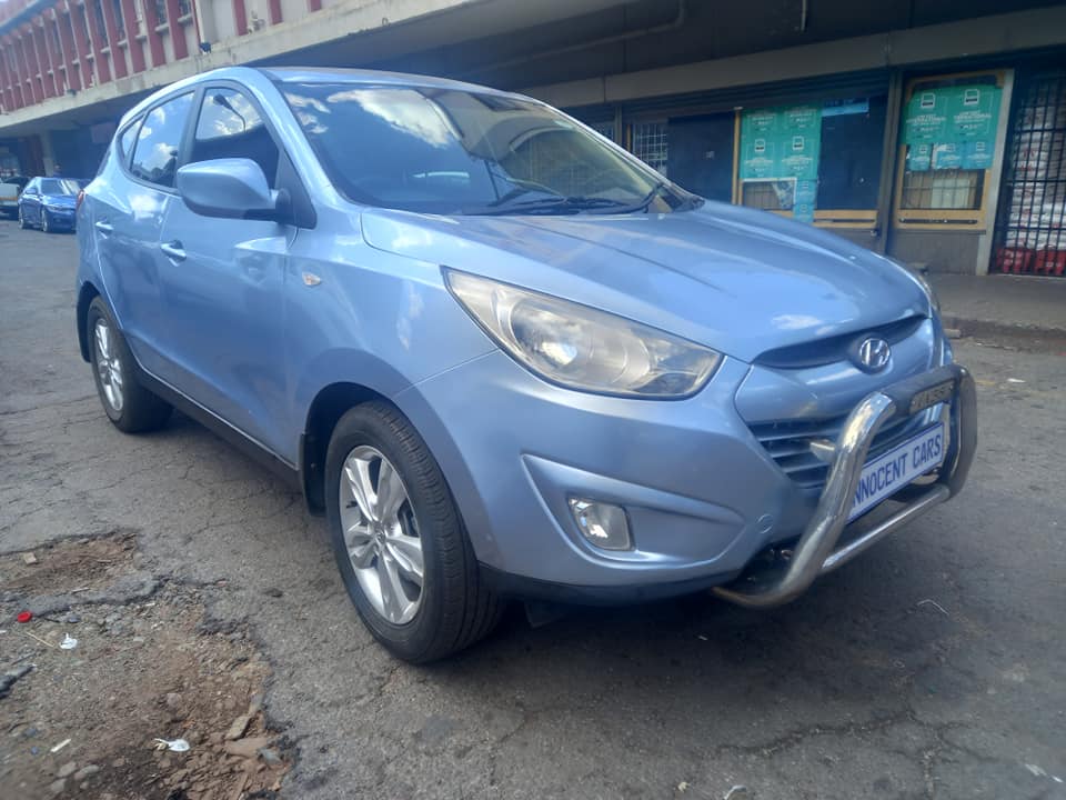 2011 HYUNDAIIX35 2.0 PETROL,  MANUAL, BLUE COLOUR, MILEAGE 82000KM.