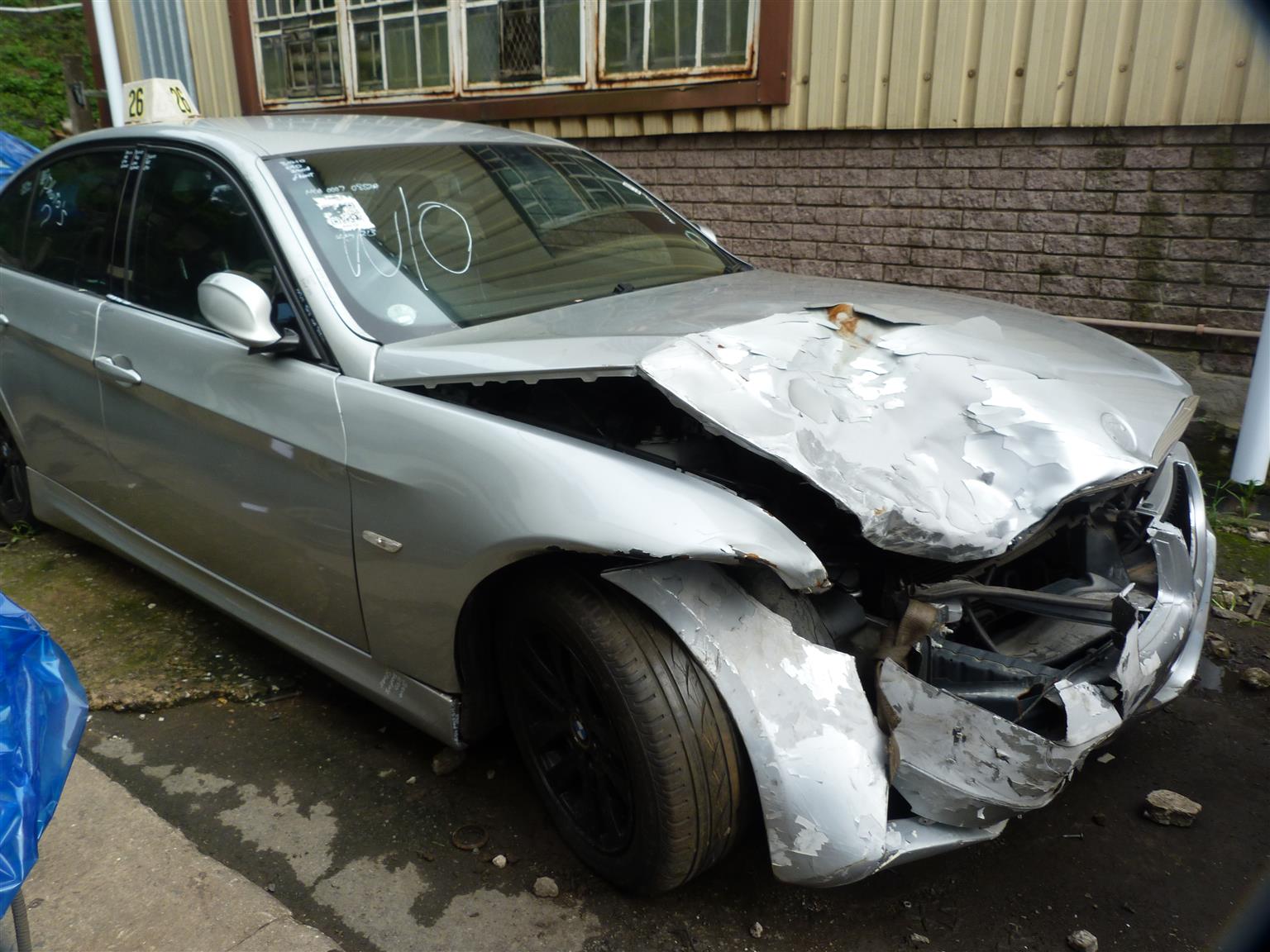 STRIPPING FOR SPARES - BMW 320d (E90) 2008 SILVER - Private Seller STRIPPING FOR SPARES - BMW 320d (E90) 2008 SILVER - Private Seller