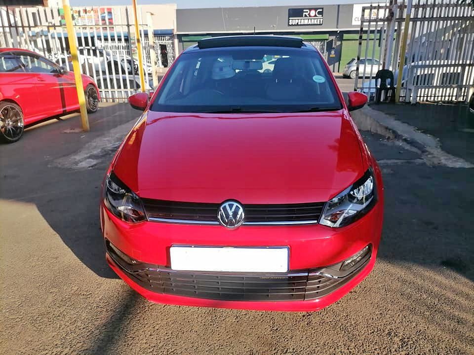 2013 Volkswagen polo 6 1.4 Comfortline Hatchback Sunroof and leather seat