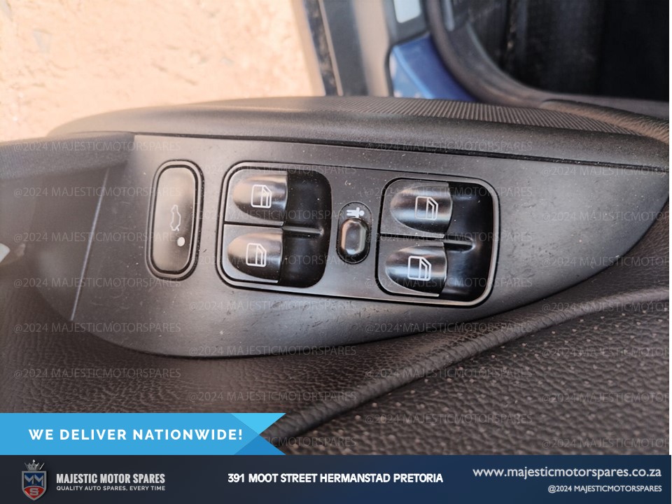 mercedes-benz c220 cdi w203 window switch for sale - Private Seller