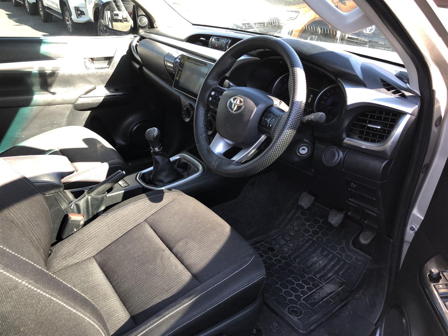 2016 Toyota Hilux 2.8GD-6 Xtra Cab 4x4 Raider Manual For Sale