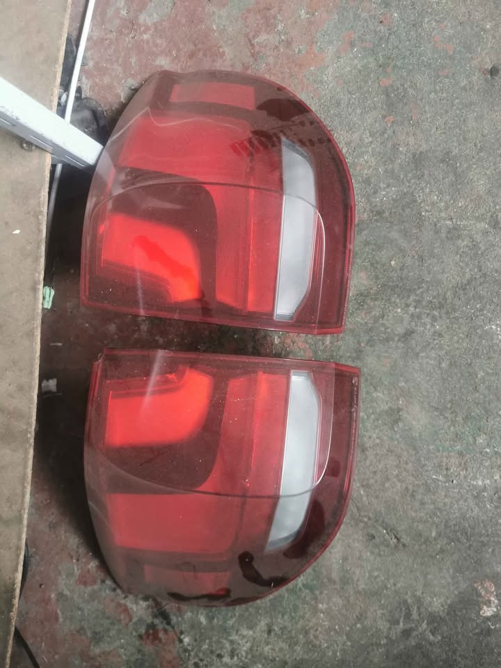 BMW F15 X5 taillights - Private Seller BMW F15 X5 taillights - Private Seller