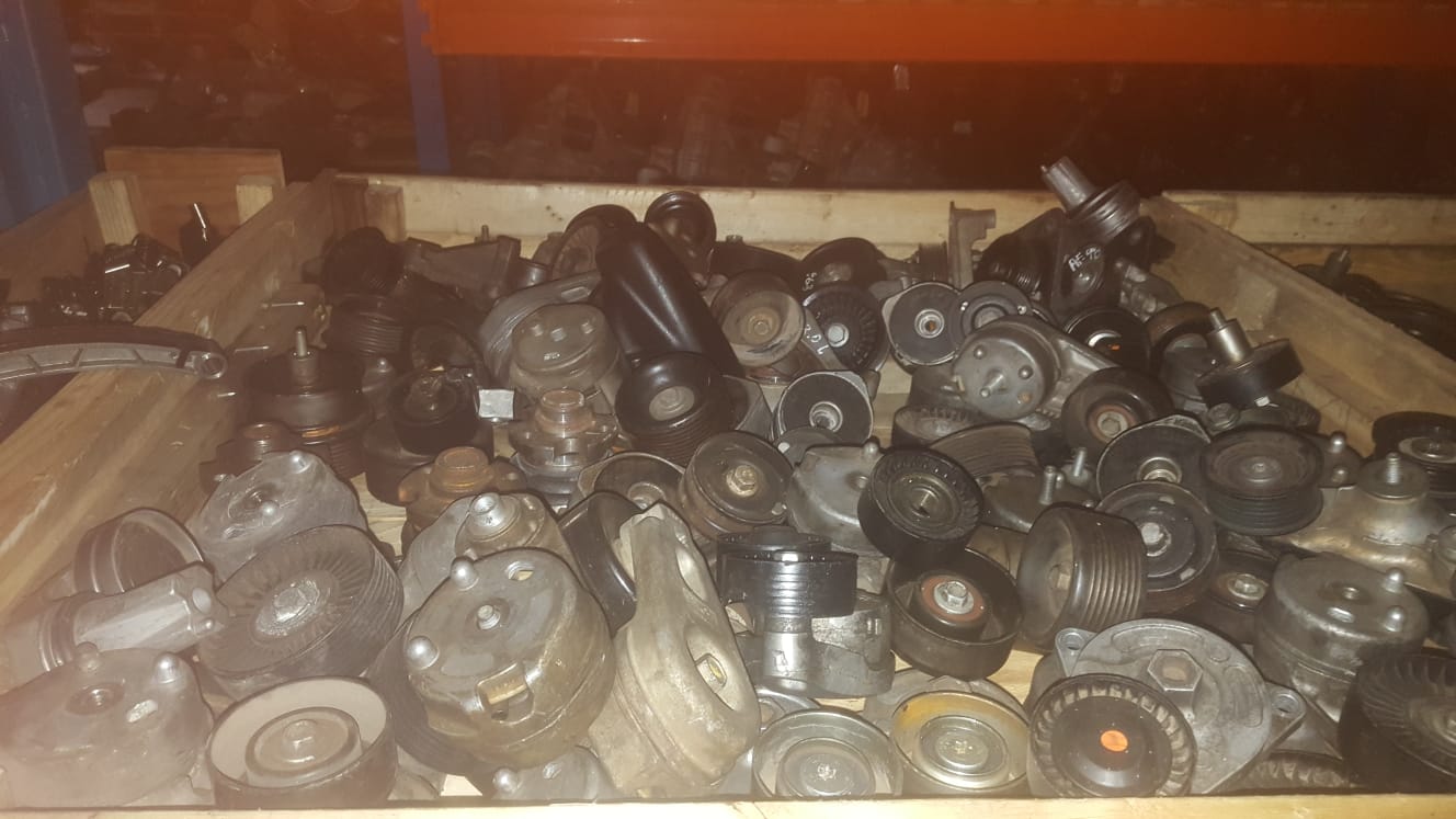 2010 Range Rover Vogue 5.0 V8 S/C Tensioner for sale 2010 Range Rover Vogue 5.0 V8 S/C Tensioner for sale