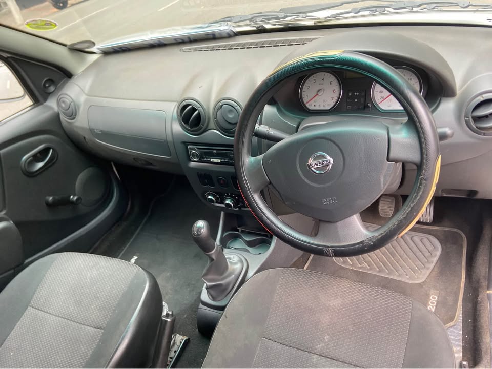 2021 Nissan NP200 1.6ac 41000km