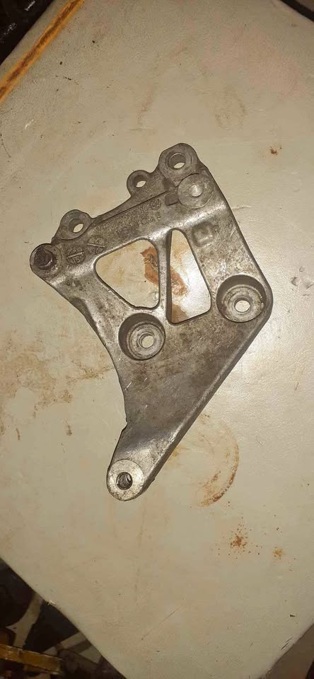 Mini Cooper R Series AC Pump Bracket Mini Cooper R Series AC Pump Bracket