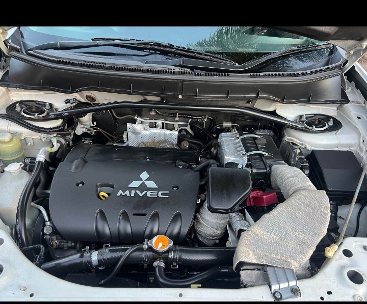Mitsubishi outlander 2.4 GLS