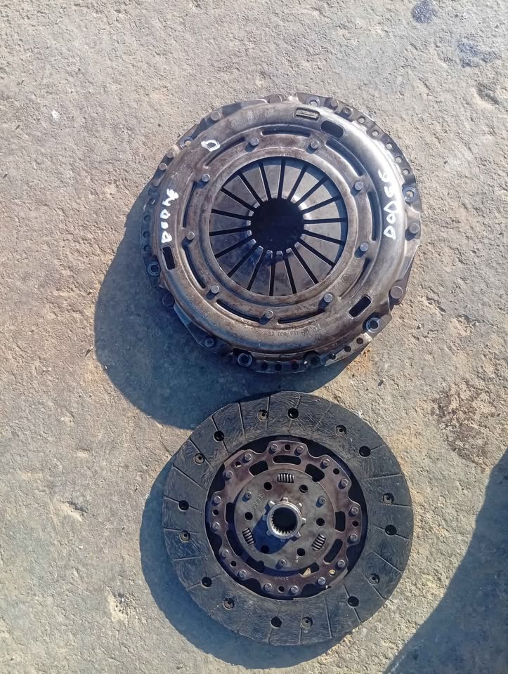 Dodge caliber clutch and pressure plate